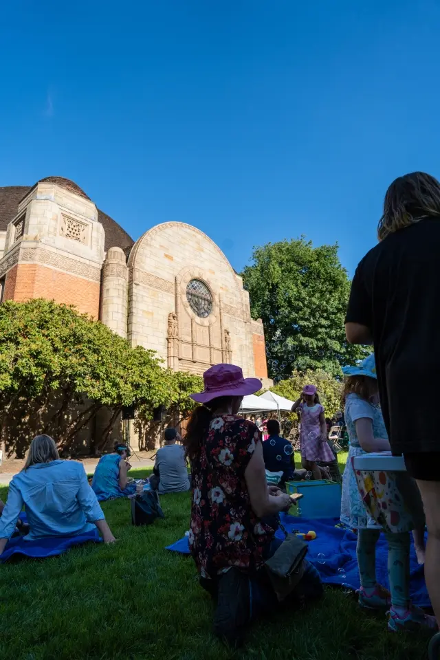 Shabbat on the Plaza (with Supper from CBI Brotherhood)