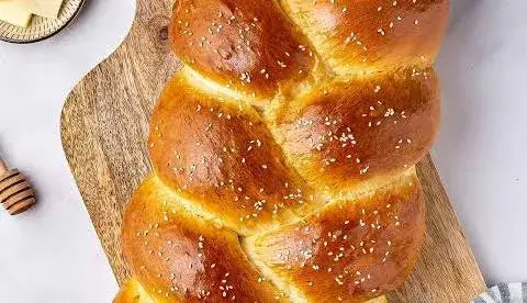 Challah Pickup Available