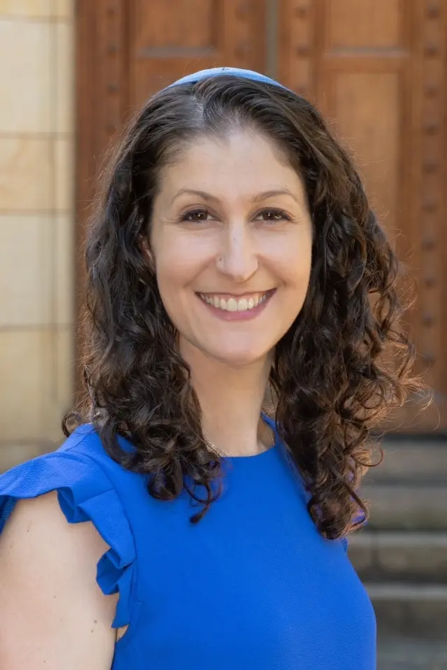 Kol Halev: the Installation of Senior Cantor Rayna Green