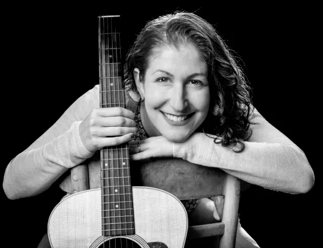 Kol Halev: the Installation of Senior Cantor Rayna Green